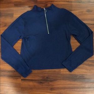 Longe sleeve mock neck zip up